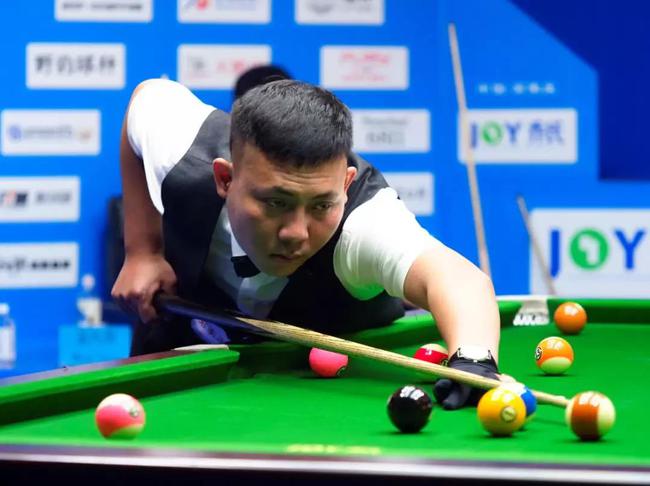 以及卡塔尔 以及卡塔尔