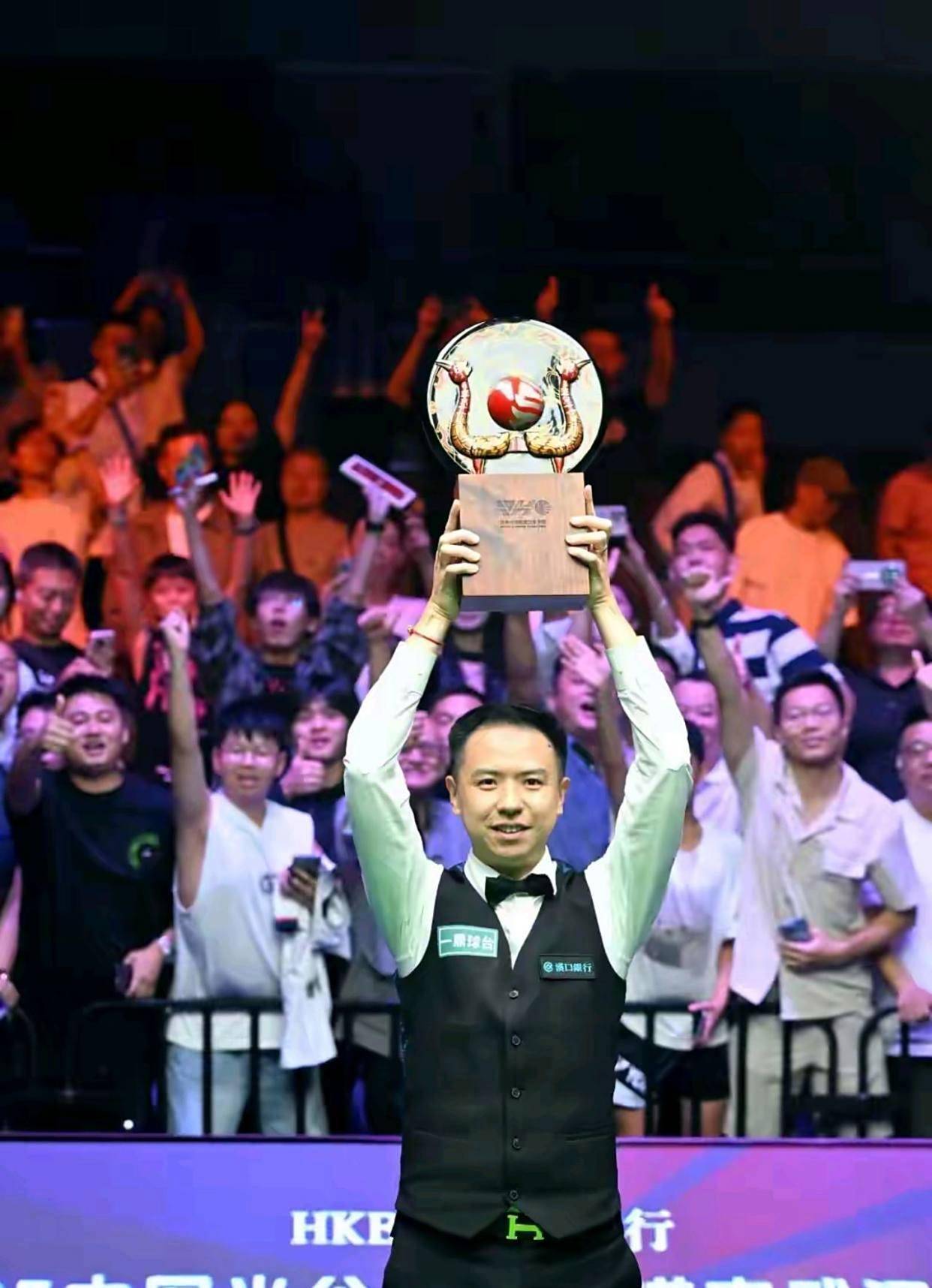 结束18年职业生涯！36岁传奇中卫宣布退役，曾助德国夺世界杯冠军