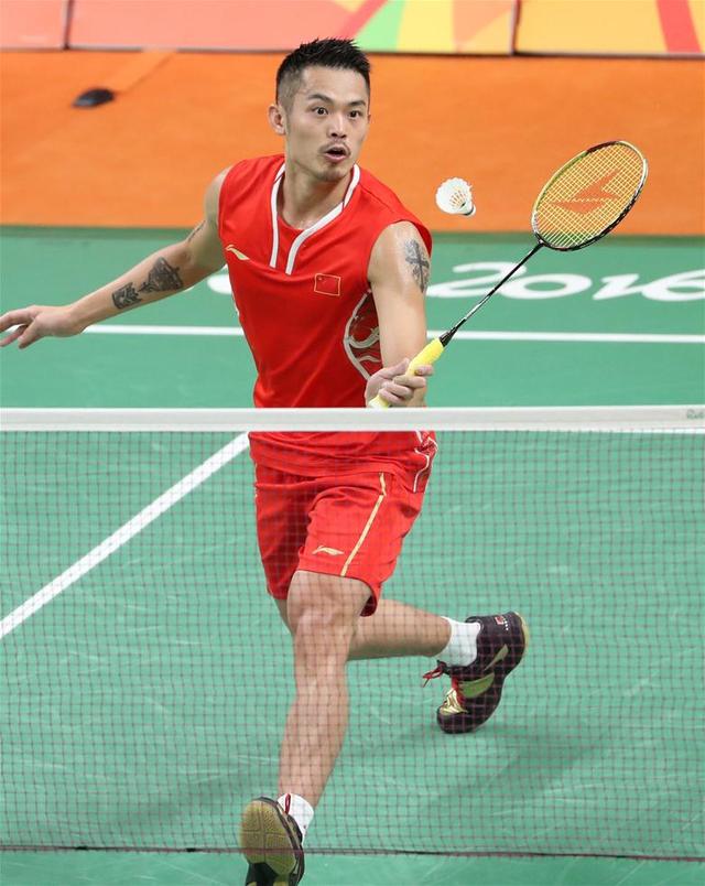 德容挺身而 德容挺身而